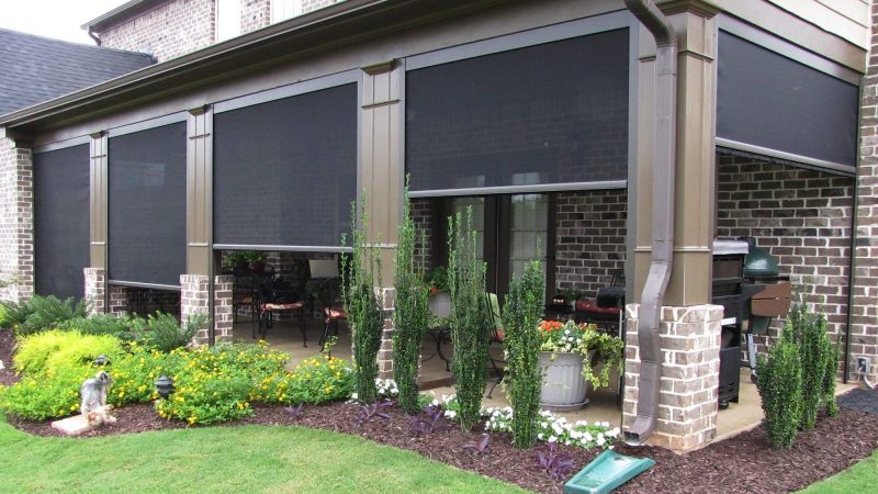 Heritage-Shade-and-Shutter-Glass-Exterior-Sunshades-Vancouver